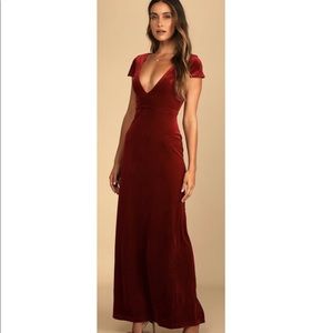Lulu’s Feeling Flawless Wine Red Velvet V-Neck Maxi Dress